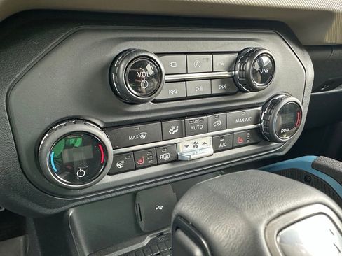 Used 2024 Ford Bronco Wildtrak AWD/4WD image 14
