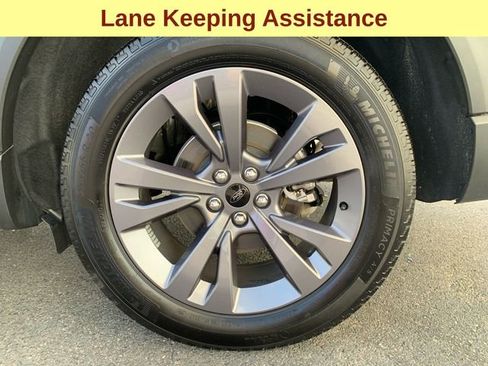 Certified 2025 Ford Explorer Active w/ Active Comfort Package image 10