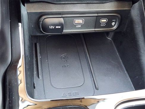 Used 2025 Kia Telluride SX image 19