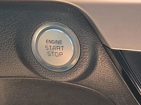 Used 2025 Kia Telluride S AWD/4WD image 31