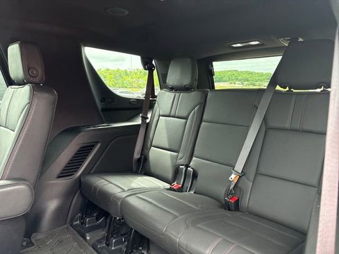 Used 2023 Chevrolet Tahoe RST w/ RST Performance Edition AWD/4WD image 10
