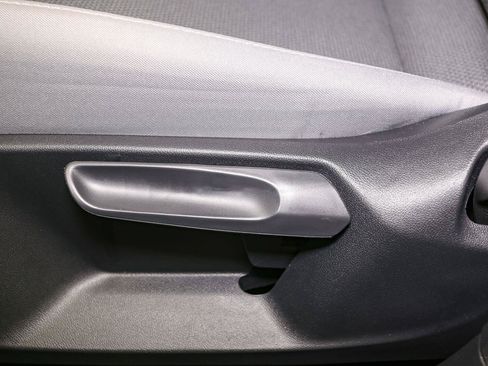 Certified 2024 Volkswagen Taos S FWD image 39