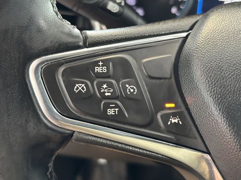 Used 2024 Chevrolet Equinox LT w/ LPO, Floor Liner Package FWD image 9