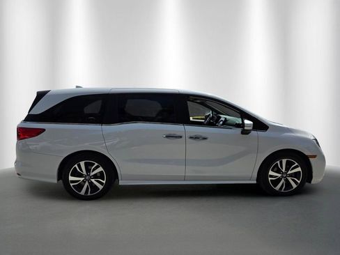 Certified 2023 Honda Odyssey Touring image 8