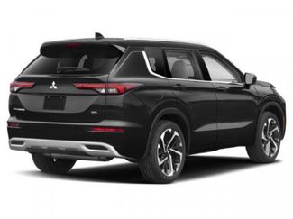 Used 2024 Mitsubishi Outlander SEL video 2