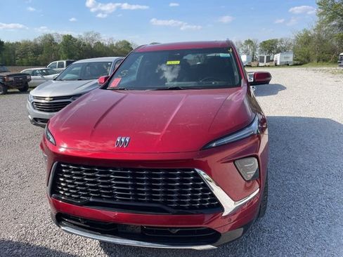 Used 2025 Buick Enclave Avenir w/ Super Cruise Package AWD/4WD image 3