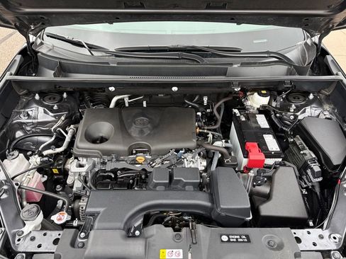 Certified 2025 Toyota RAV4 XLE AWD/4WD image 9