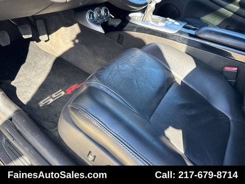 Used 2005 Chevrolet SSR w/ Preferred Equipment Group image 52