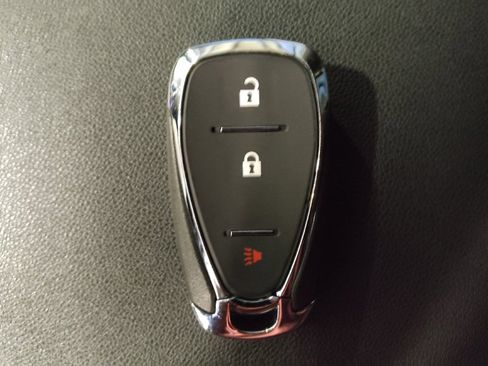 Used 2024 Chevrolet Equinox LS image 32