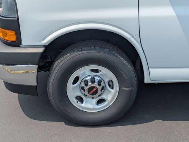 New 2026 GMC Savana 2500 w/ Chrome Appearance Package RWD image 10