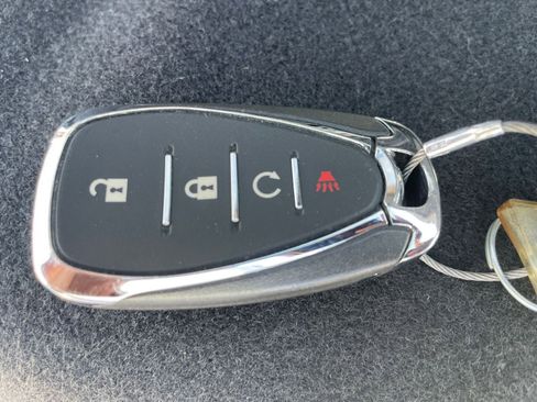 Used 2025 Chevrolet Trax LT image 22