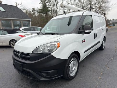 Used 2018 RAM ProMaster City Tradesman image 3