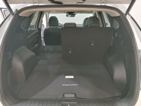 New 2025 Hyundai Tucson Limited image 29