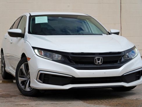 Used 2019 Honda Civic LX image 2