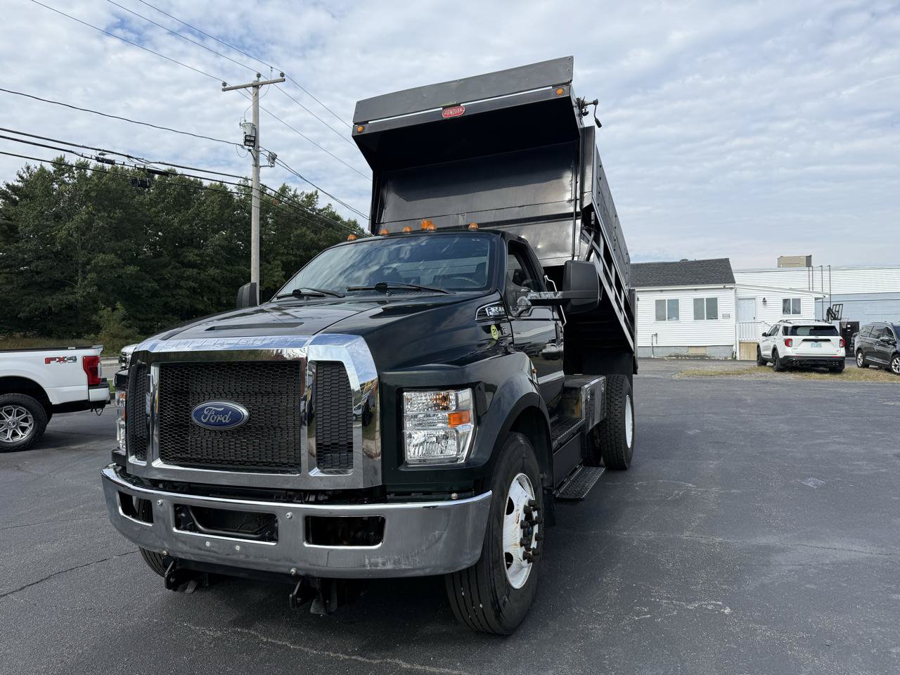 Used 2019 Ford F650 2WD Regular Cab Super Duty image 2