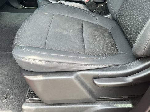 Used 2019 Chevrolet Silverado 1500 Custom w/ Custom Value Package RWD image 17