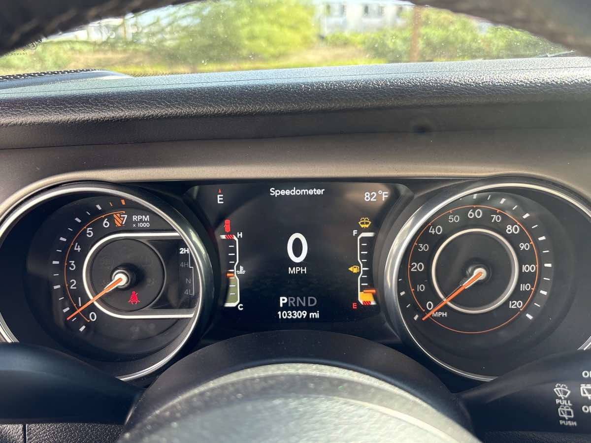Used 2018 Jeep Wrangler Unlimited Sport S AWD/4WD image 22