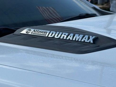 Used 2024 Chevrolet Silverado 2500 LT image 8