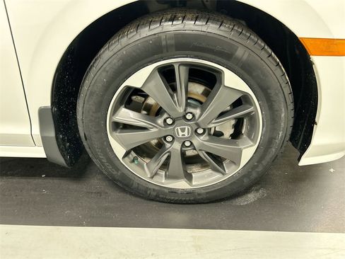 Used 2023 Honda Odyssey Elite image 8