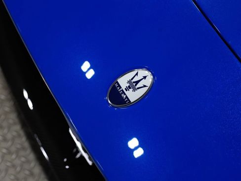 Used 2023 Maserati MC20 Coupe image 23