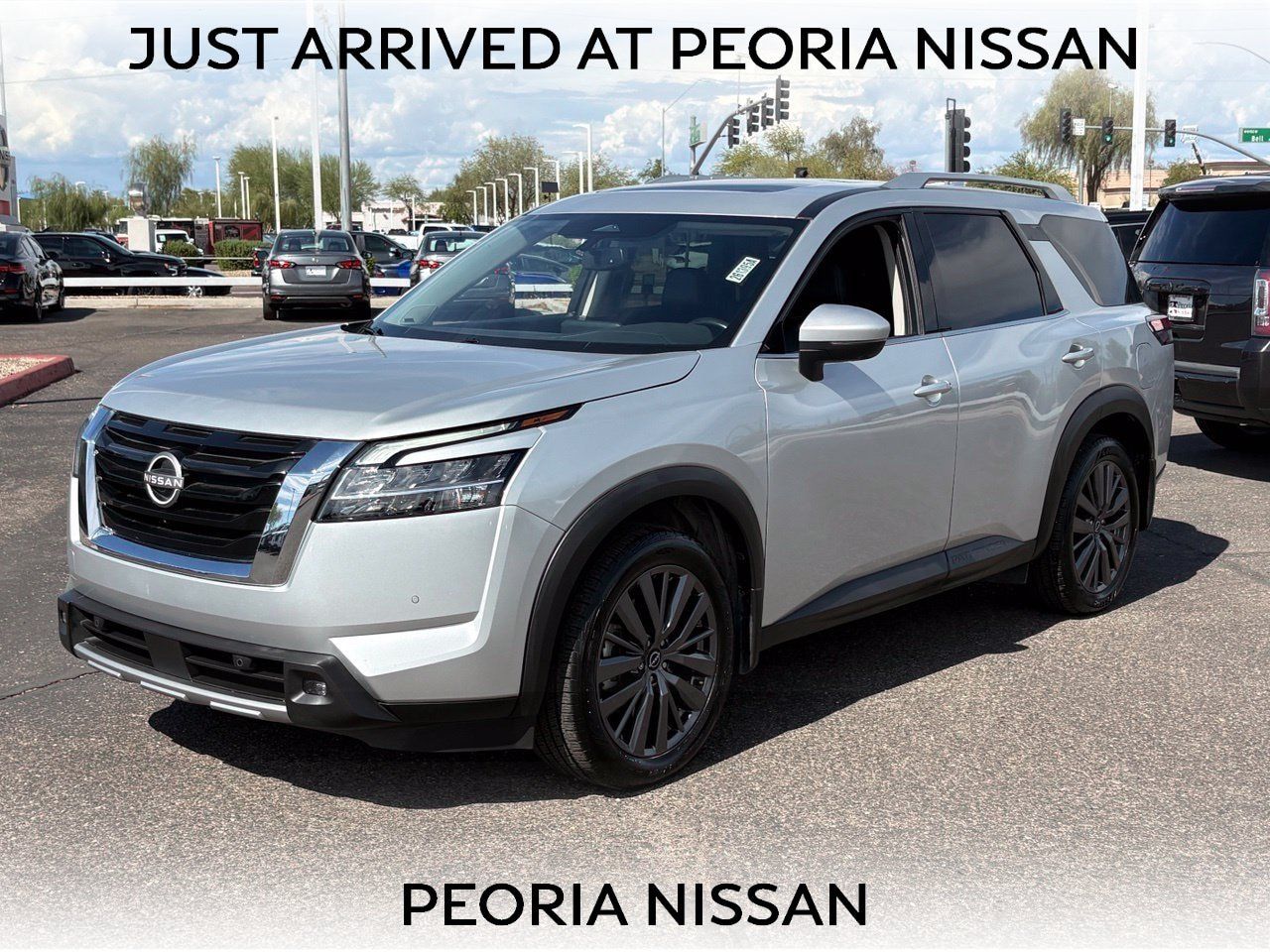 Certified 2022 Nissan Pathfinder SL w/ SL Premium Package FWD image 1