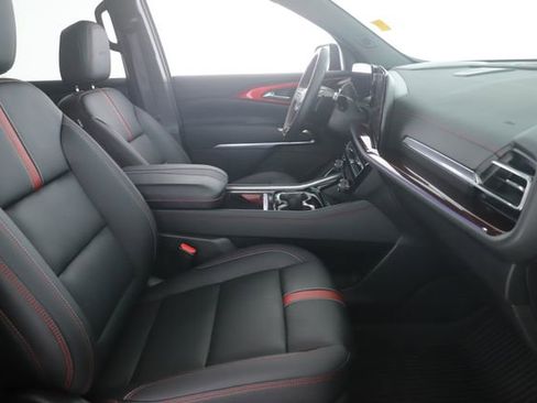 Used 2024 Chevrolet Traverse RS w/ LPO, Floor Liner Package image 33