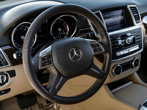 Used 2013 Mercedes-Benz ML 350 2WD image 15