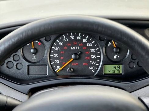 Used 2004 Ford Focus SE image 13