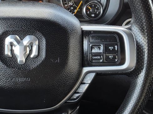 Used 2021 RAM 2500 Big Horn image 23