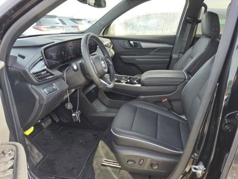 Used 2025 Buick Enclave Preferred image 7