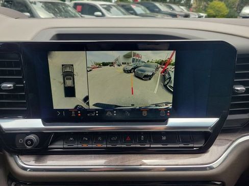 Used 2024 Chevrolet Silverado 1500 LTZ w/ LTZ Premium Package AWD/4WD image 31