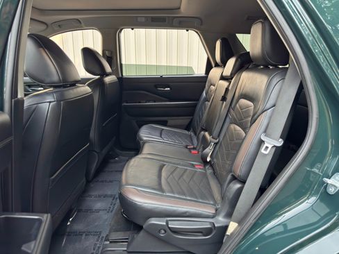 Used 2022 Nissan Pathfinder Platinum w/ Cargo Package FWD image 40