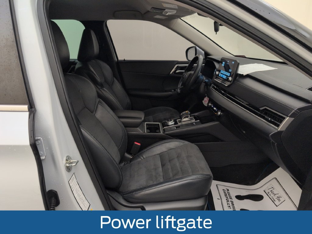 Used 2023 Mitsubishi Outlander 4WD Plug-In Hybrid image 14