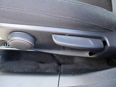 Used 2022 MAZDA MAZDA3 s image 28