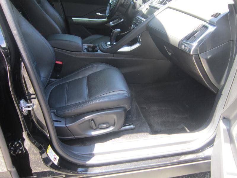 Used 2020 Jaguar E-PACE AWD/4WD image 8