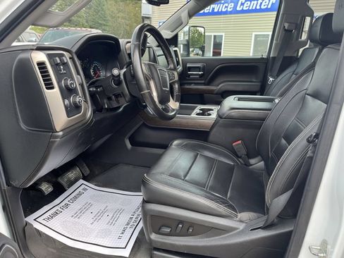 Used 2019 GMC Sierra 2500 Denali w/ Duramax Plus Package AWD/4WD image 24