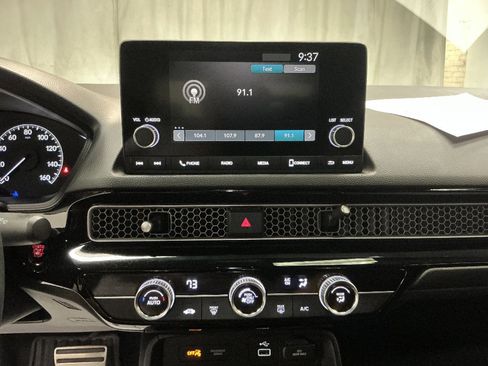 Used 2023 Honda Civic Sport image 15