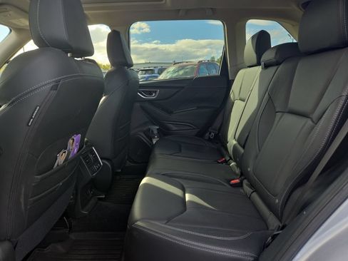 Used 2021 Subaru Forester Limited AWD/4WD image 9