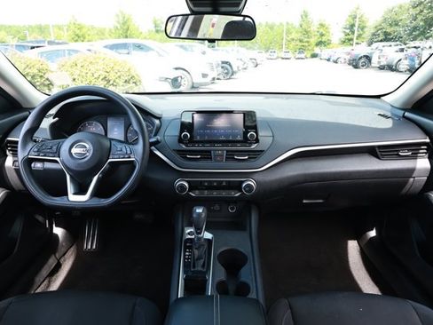 Used 2022 Nissan Altima 2.5 S FWD image 28