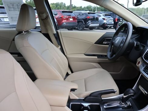 Used 2013 Honda Accord EX-L image 8