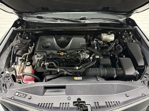 Used 2022 Toyota Camry XLE image 31
