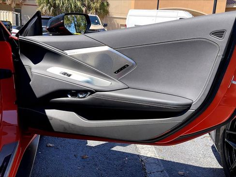 Used 2025 Chevrolet Corvette Stingray Preferred Cpe w/ 2LT RWD image 24