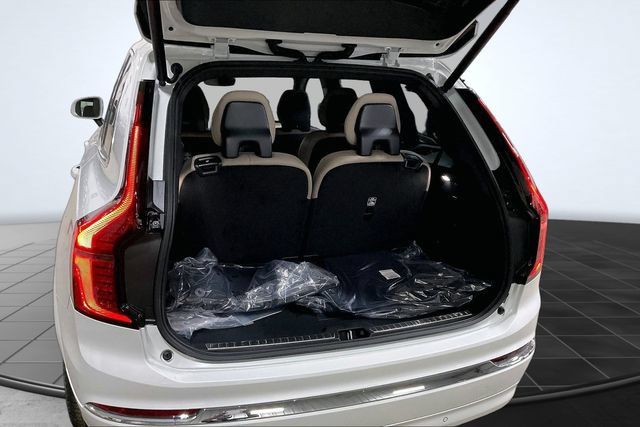 New 2026 Volvo XC90 B5 Ultra AWD/4WD image 6
