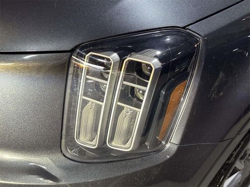 Used 2024 Kia Telluride LX image 8
