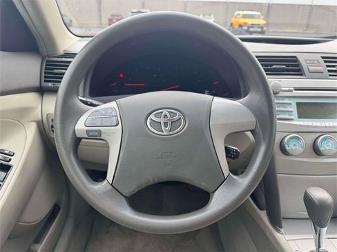 Used 2008 Toyota Camry LE image 10