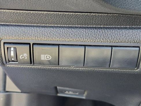 Used 2022 Toyota Corolla SE FWD image 12