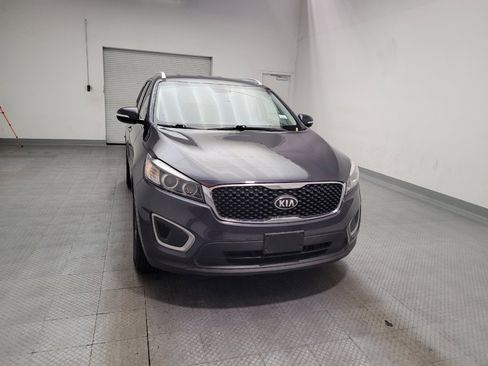 Used 2017 Kia Sorento LX FWD image 14