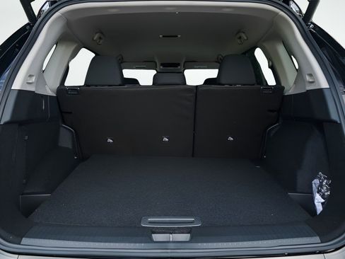 New 2026 Nissan Rogue SV w/ Cold Weather Package AWD/4WD image 8