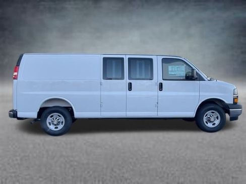 New 2025 Chevrolet Express 3500 Extended w/ Driver Convenience Package RWD image 4