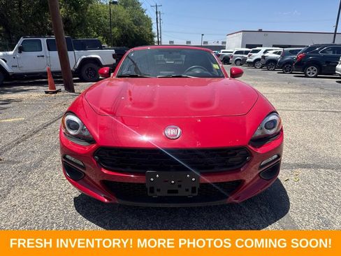 Used 2017 FIAT 124 Spider Classica RWD image 7